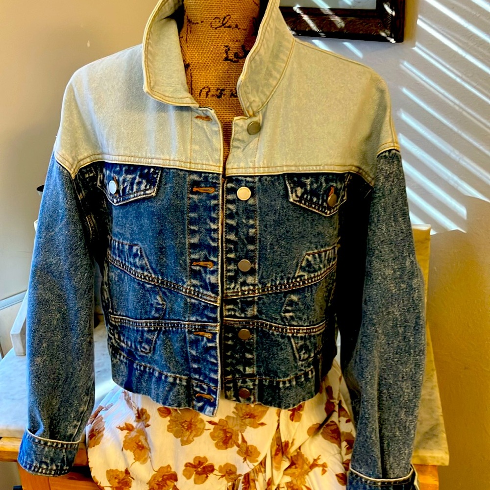 NWT’s BlankNYC Bi Color Jeans Jacket Size Large Amazing Jacket New